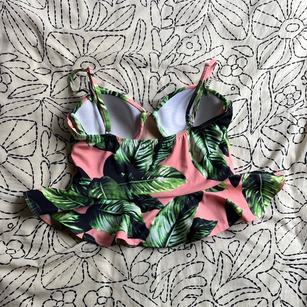 ALBION FIT Izabal Peplum Tankini Top - Picture 7 of 10